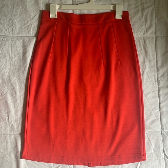 Bright red/orange pencil skirt - Picture 2 of 5